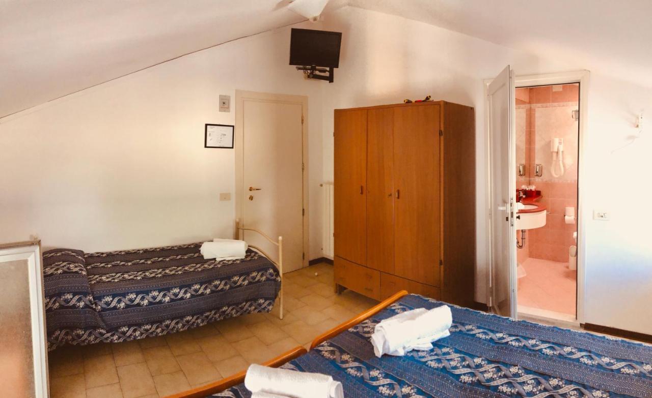 Hotel Villa Lieta Rimini Extérieur photo
