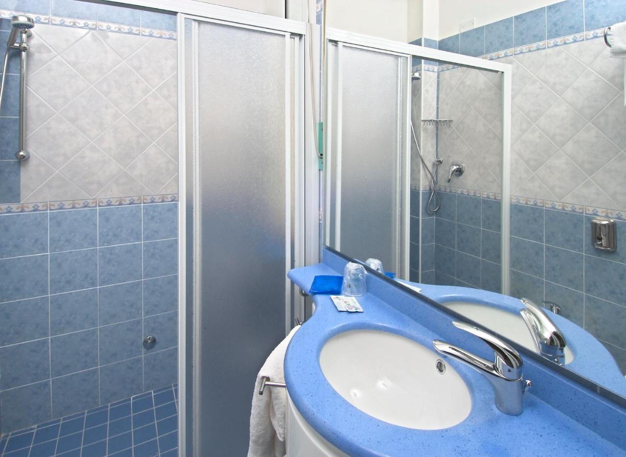 Hotel Villa Lieta Rimini Extérieur photo